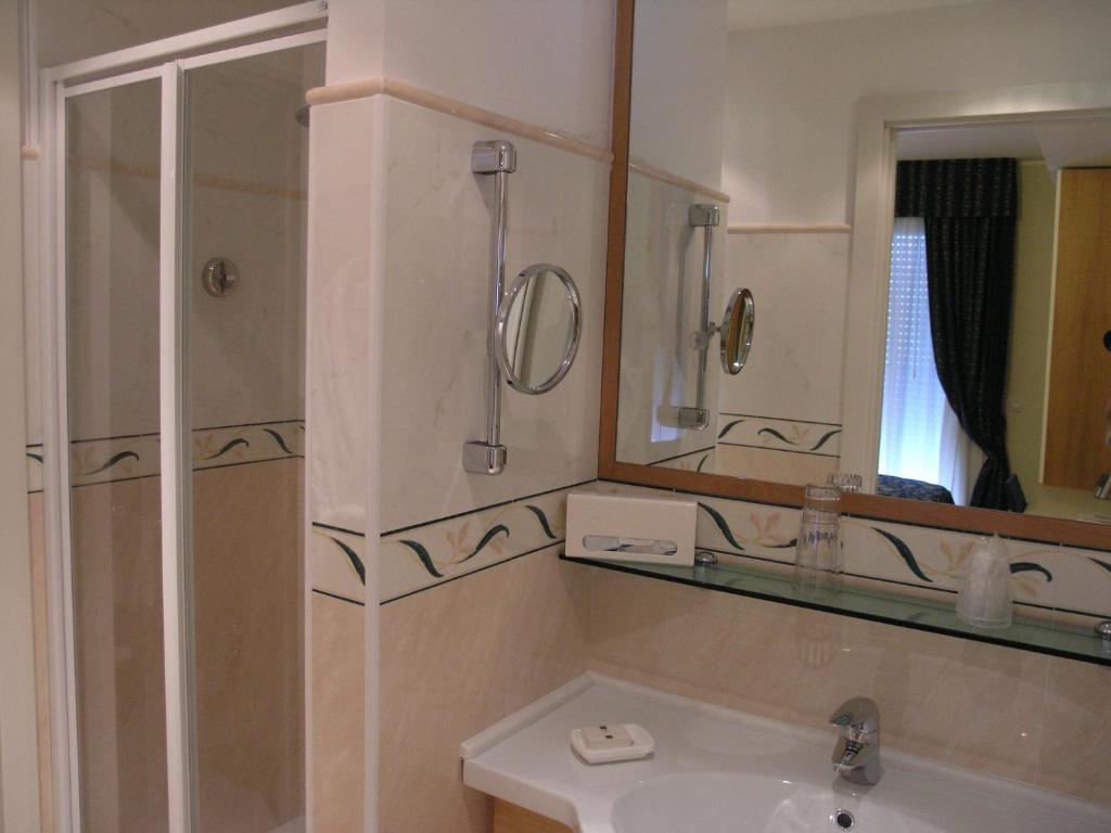 Aparthotel England Riccione Quarto foto